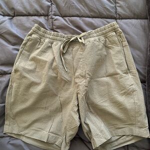 lululemon athletica Men's Light Tan Athletic Shorts